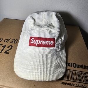 Supreme curduroi hat